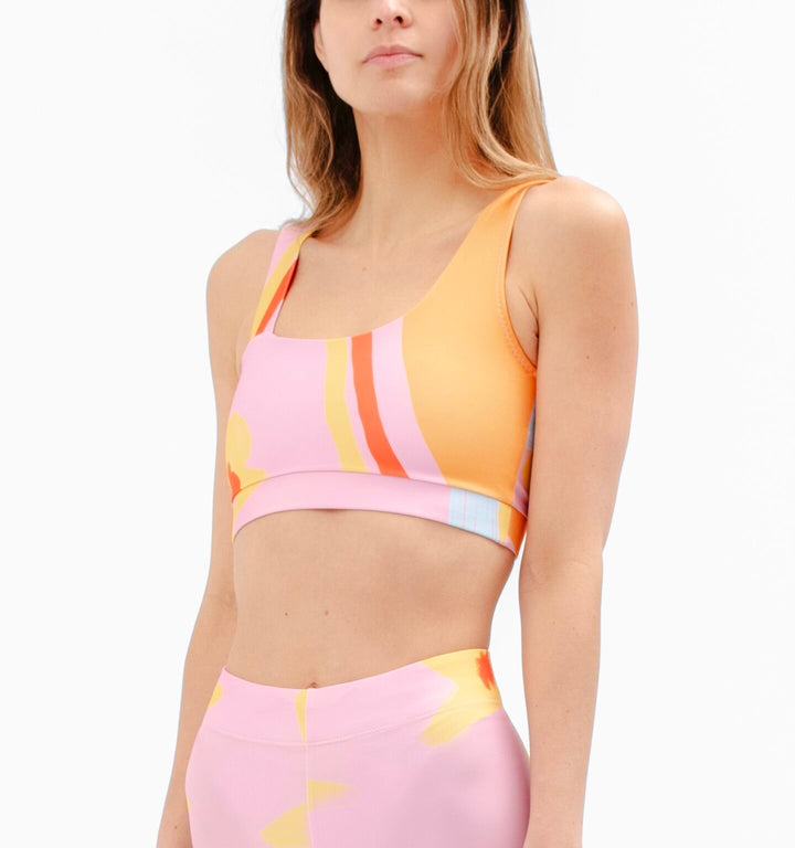 Top Milky Pinky · Entrena y nada